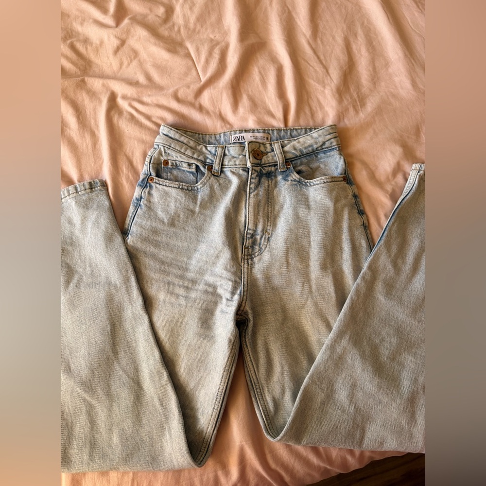 Zara Light Blue mom jeans